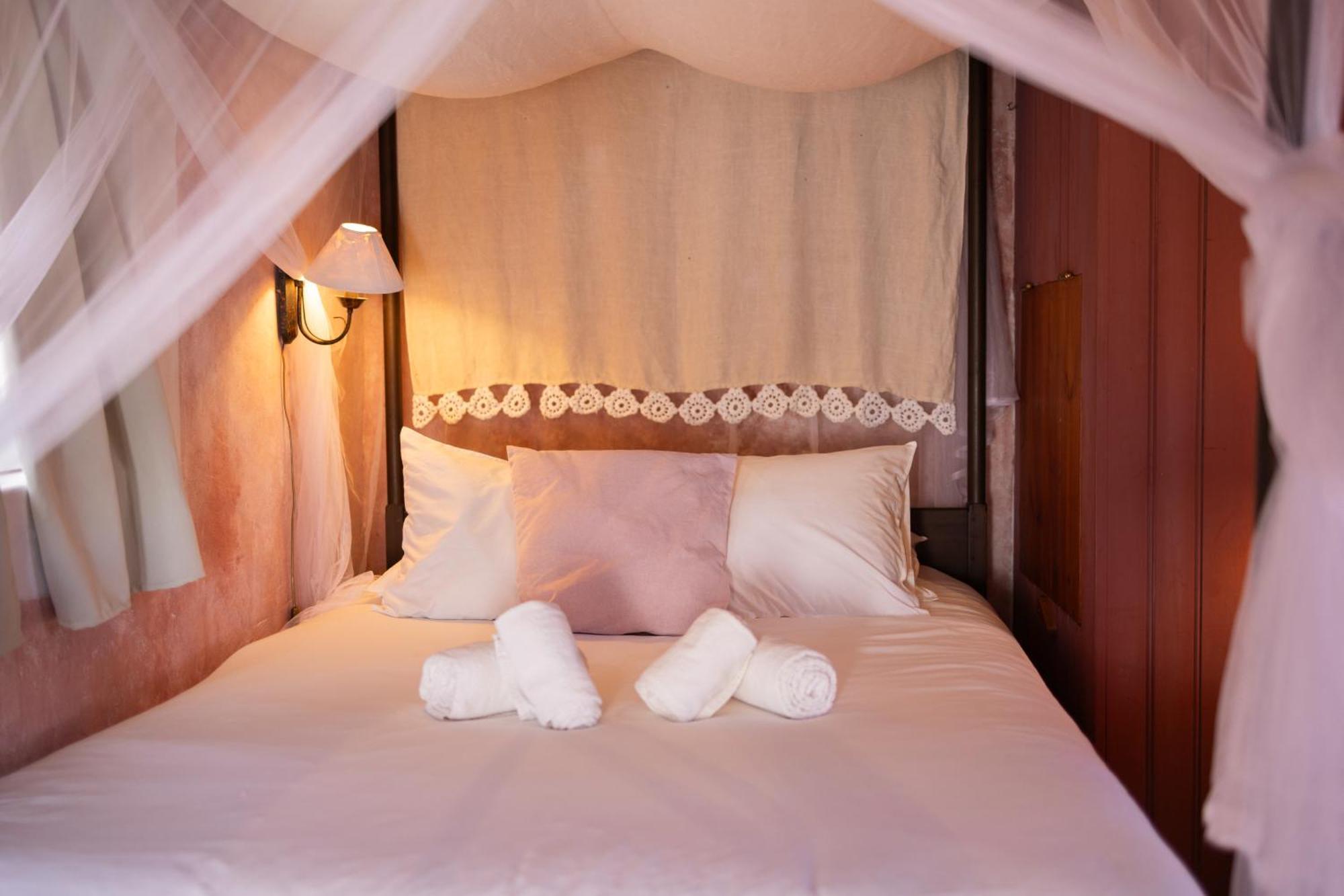 Bed and Breakfast Alma do Paço à Santo Isidoro Chambre photo