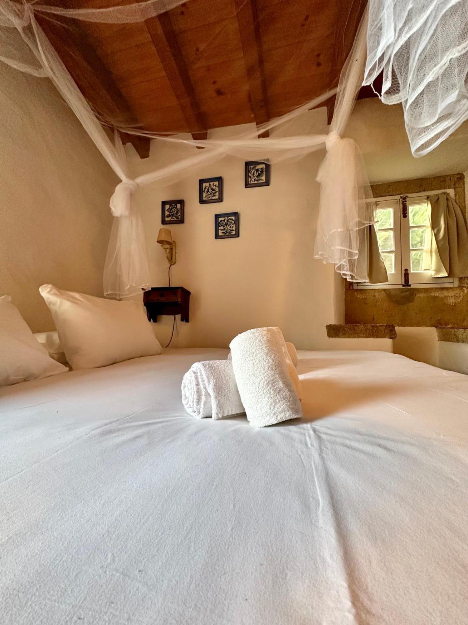 Bed and Breakfast Alma do Paço à Santo Isidoro Chambre photo